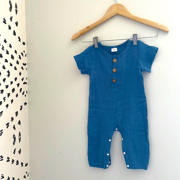 NWOT Blue Cotton Romper 6-9 Months - Picture 1 of 4